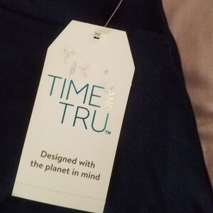 Womens shorts size xl 16-18